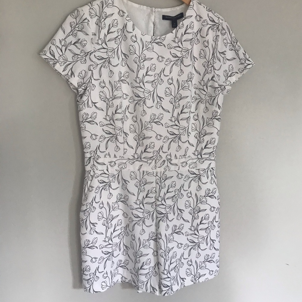 NWT Banana Republic black and white romper